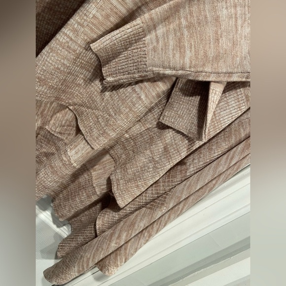 NWT Cupio Size M Draped Pullover Sweater High Low Hem Beige V Neck Flowy Long - Picture 7 of 13